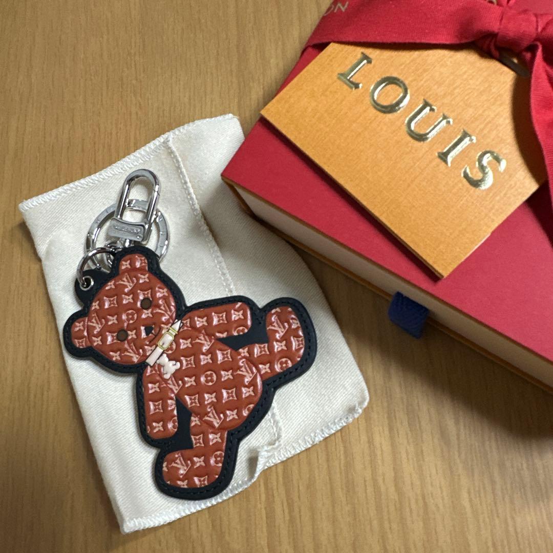 [正規品] 美品✨LOUIS VUITTON クマ型キーホルダー