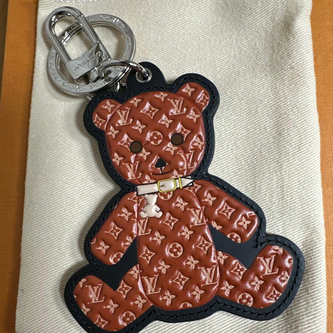 [正規品] 美品✨LOUIS VUITTON クマ型キーホルダー