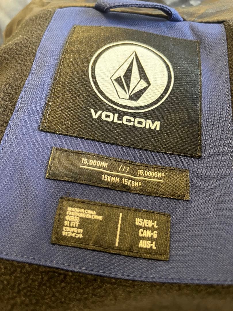 Volcom スノーウェア 上下セット Lサイズ