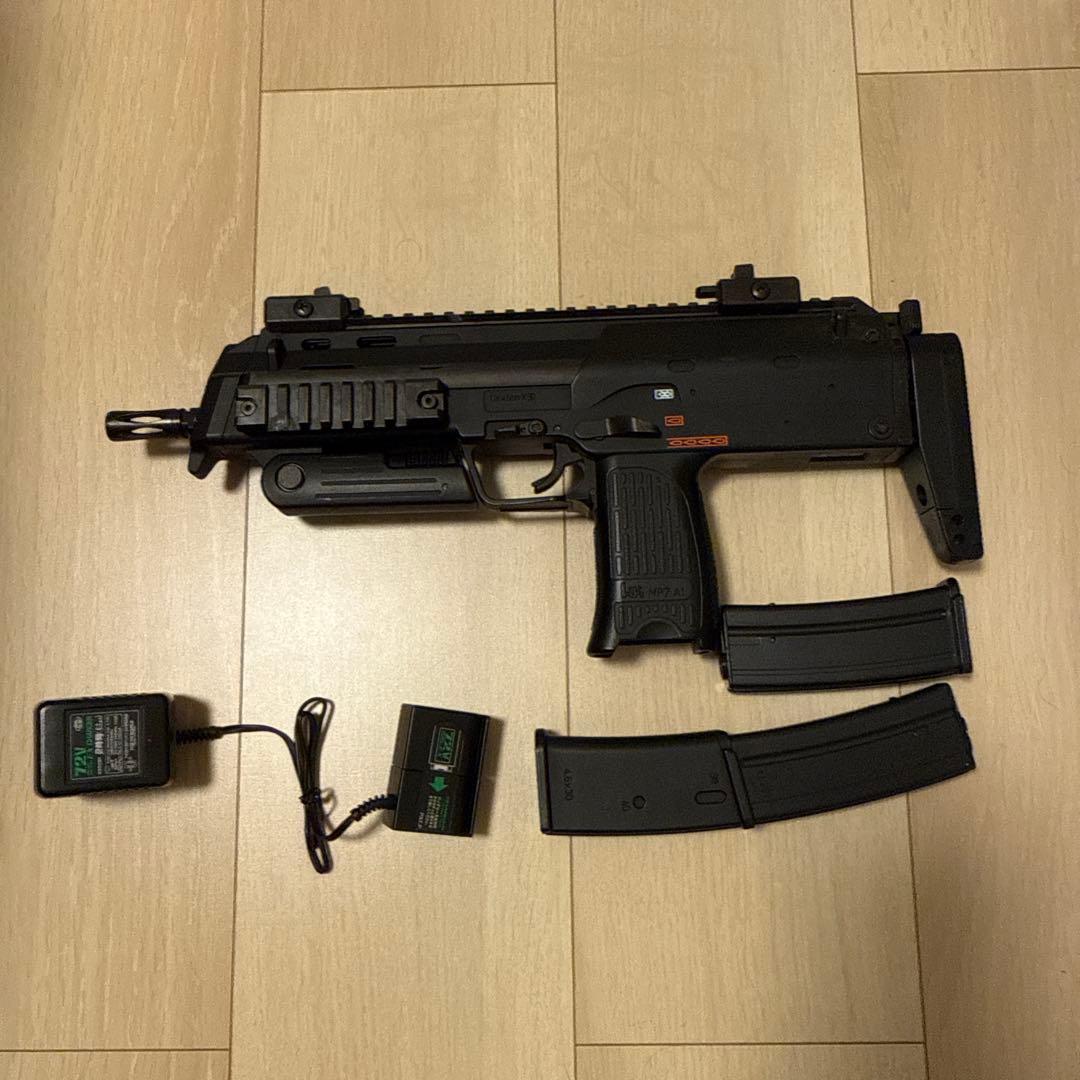 東京マルイMP7A1電動サブマシンガン 大容量マガジン1本追加、充電器