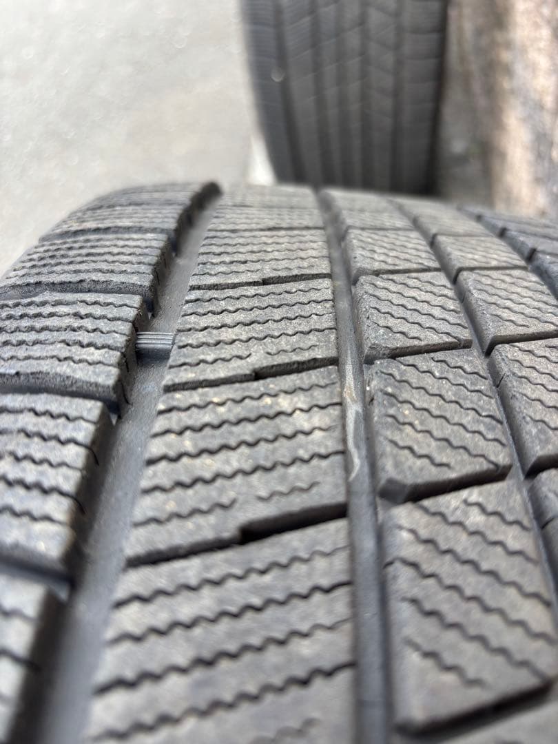ブリザックvrx3　235/55r18