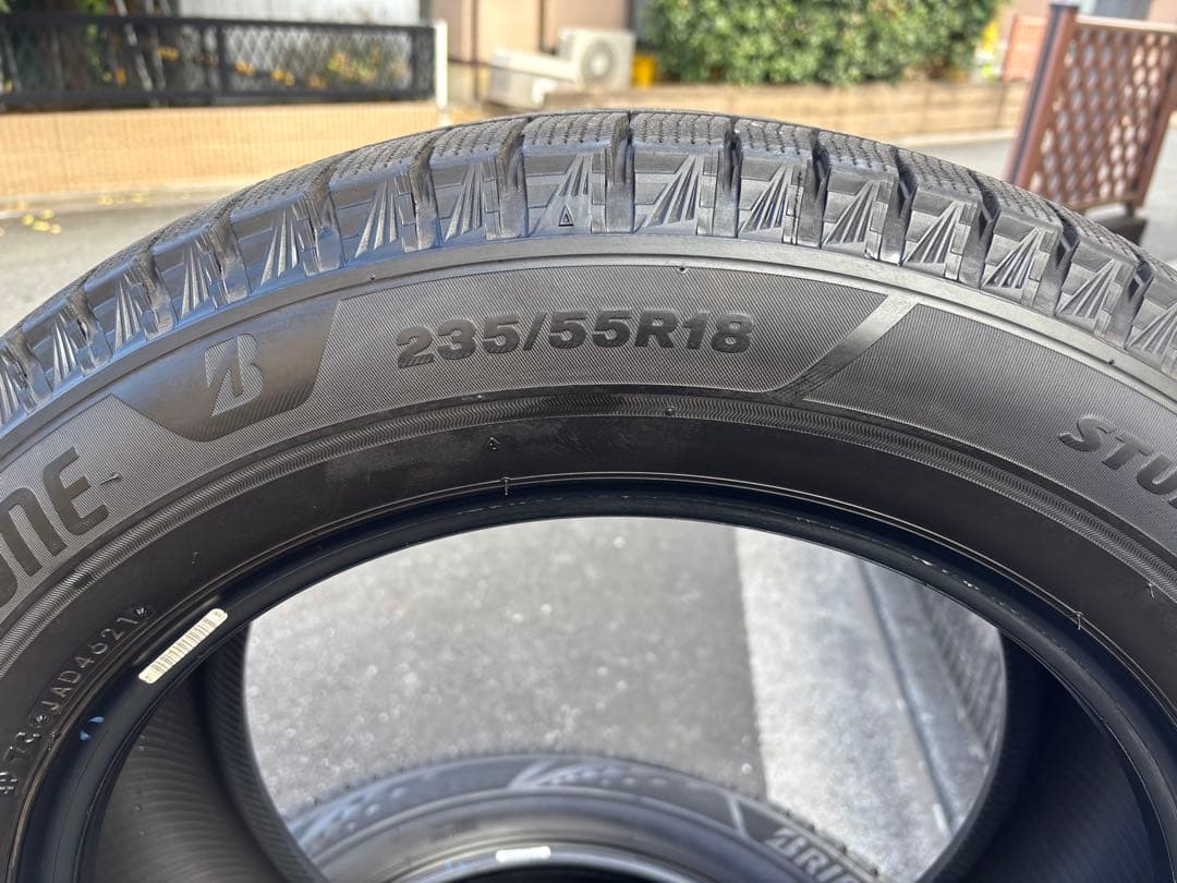 ブリザックvrx3　235/55r18