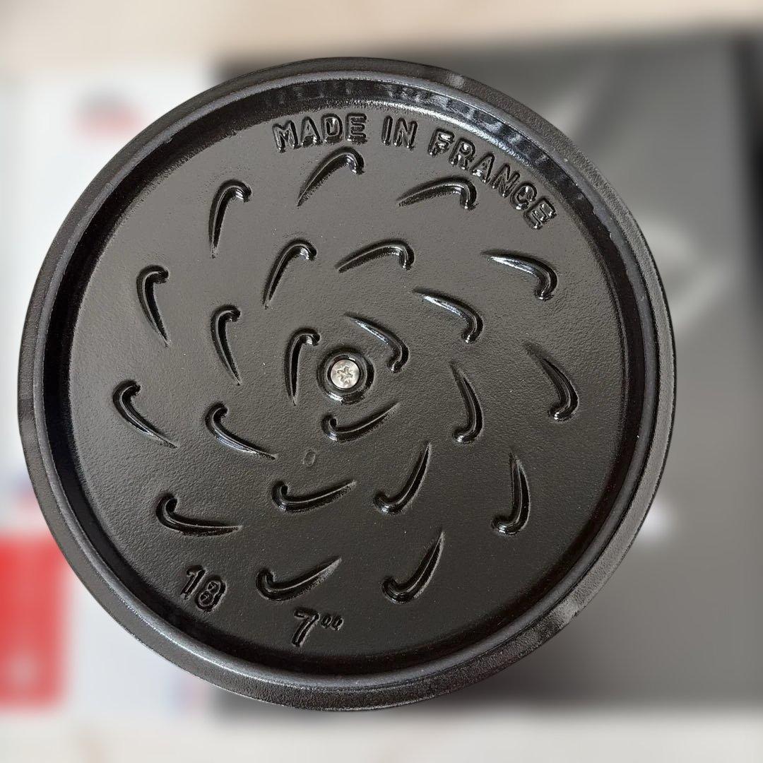 新品未使用 STAUB ストウブ ワナベ　M 18㎝ グレー　WaNABE