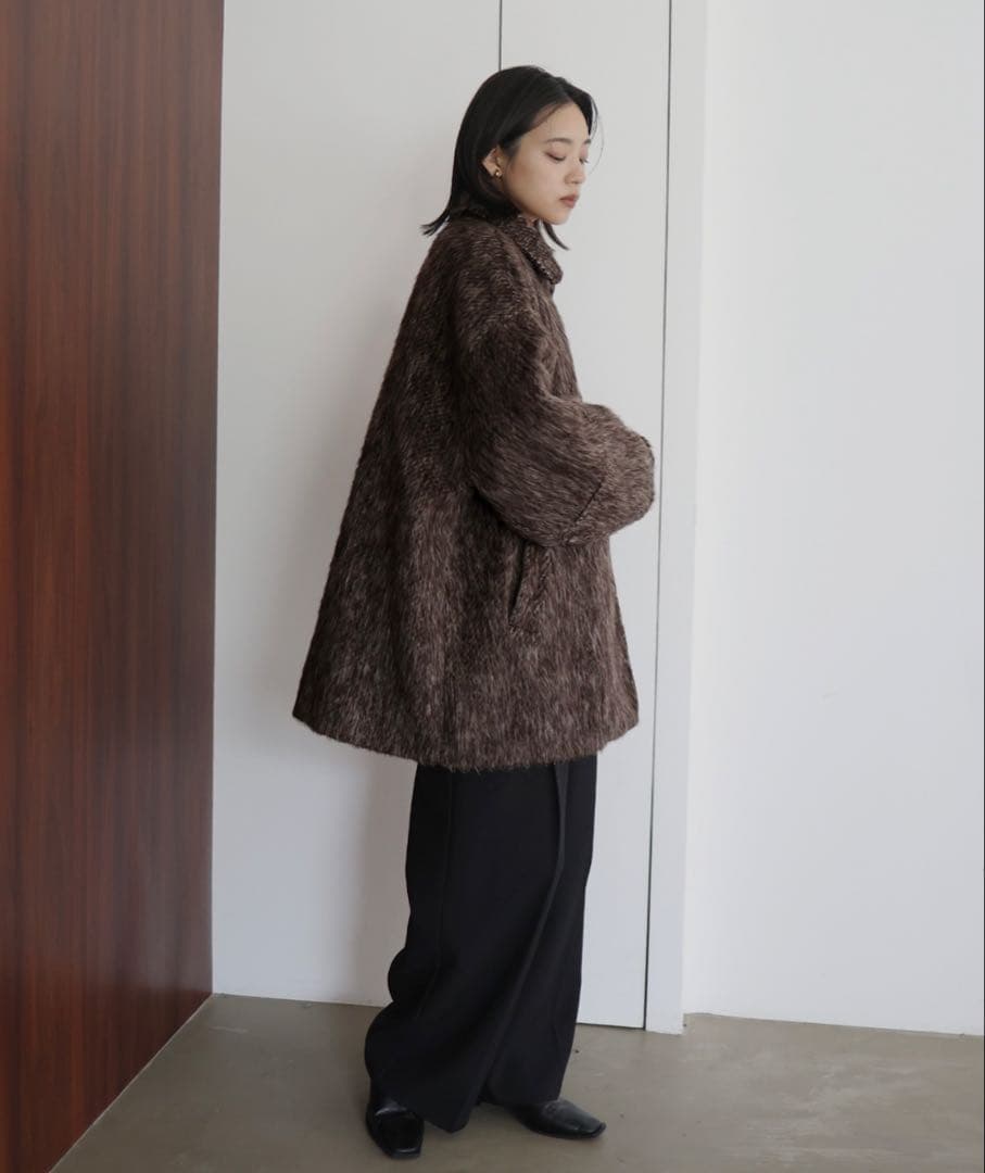 【新品未使用】hellam シャギーミドルコート