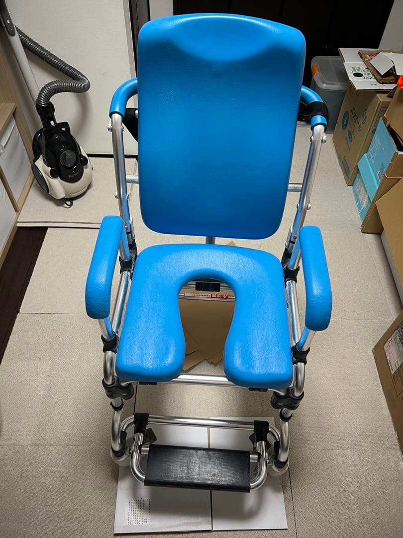 入浴用車椅子　シャワーキャリー