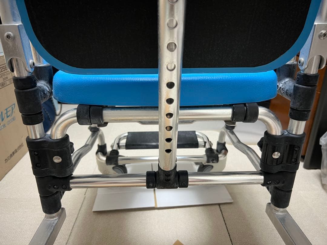 入浴用車椅子　シャワーキャリー