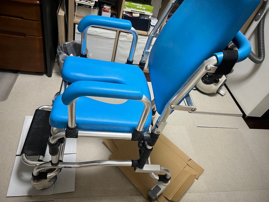 入浴用車椅子　シャワーキャリー