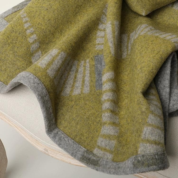 ヘビーウェイト厚手ジャカードブランケット オフィス・お昼寝用 100%ウール毛布