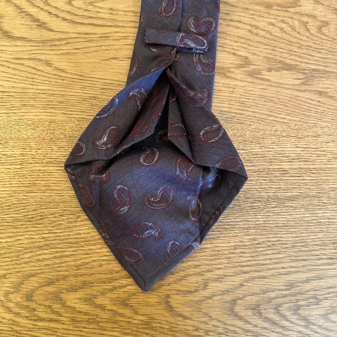 kiton セッテピエゲ ネクタイ