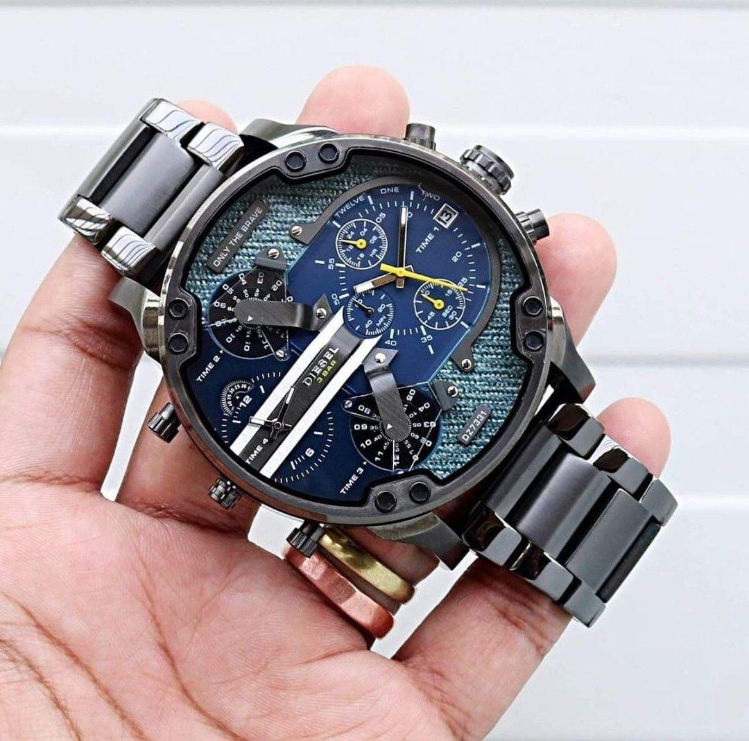 外箱キズあり DIESEL　DZ7331 未使用新品☆腕時計　ディーゼル
