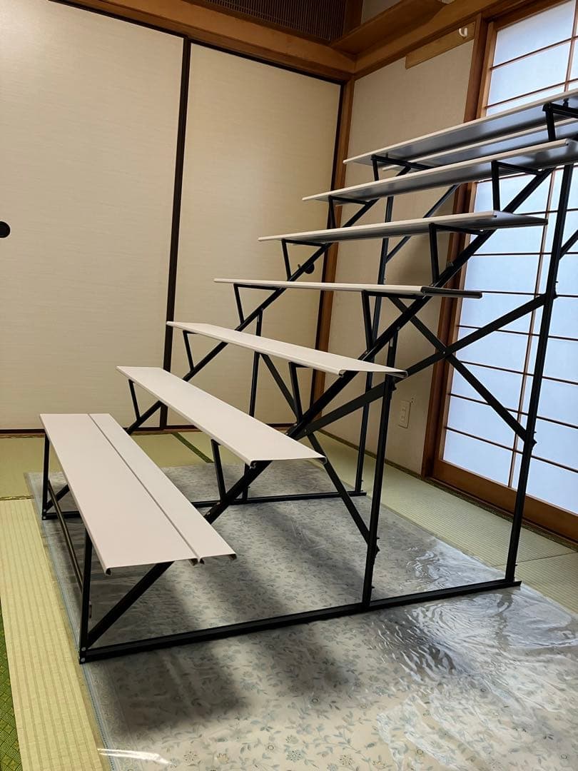 ひな壇