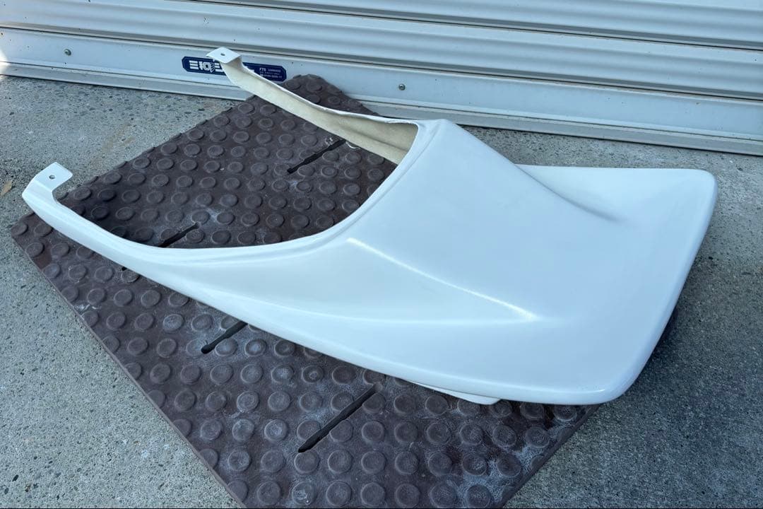 ゼファー400 テールカウル 羽