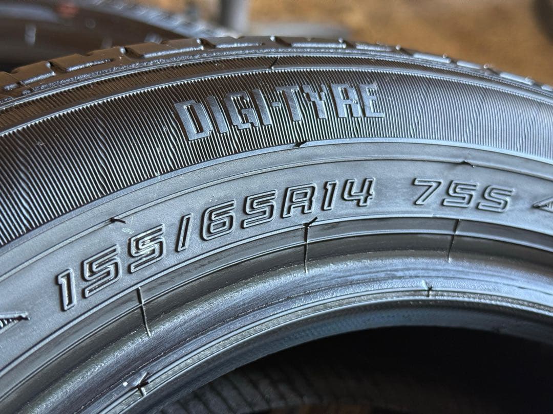 タイヤ・ホイール (521)155/65R14 DUNLOP EC202