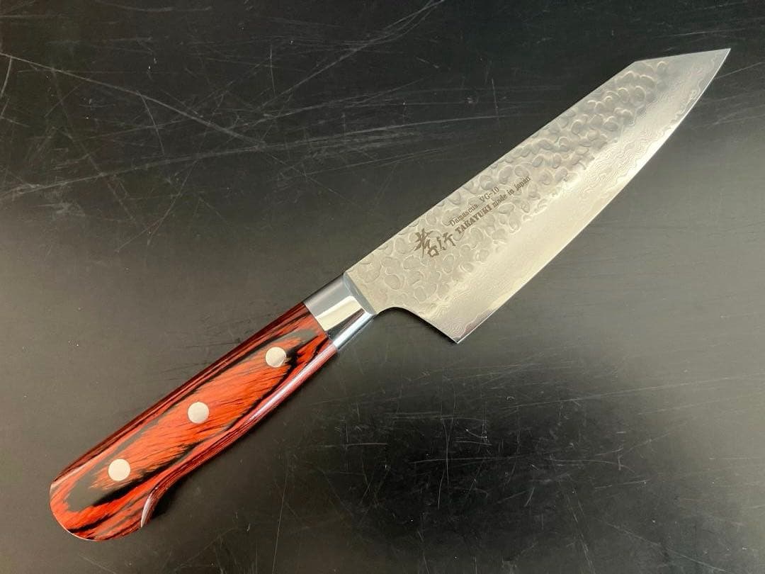 堺孝行　 ３３層槌目ダマスカス　洋包丁　剣型三徳 160mm