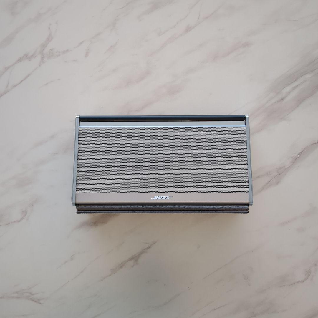 BoseのSoundlink Mobile Speaker IIのシルバーモデル