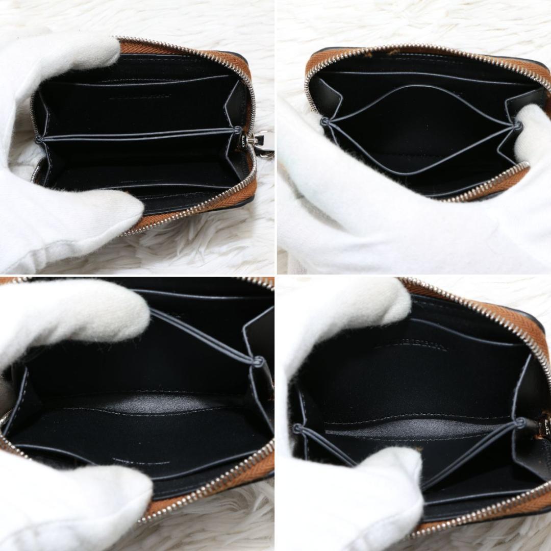 極美品 バーバリー レザー チェーン付 パース ケース ロゴプレート