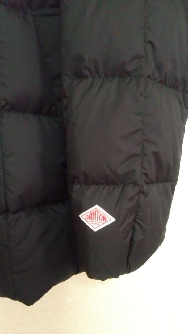 DANTN ダントンダウン 黒 新品未使用 Sサイズ ブラック