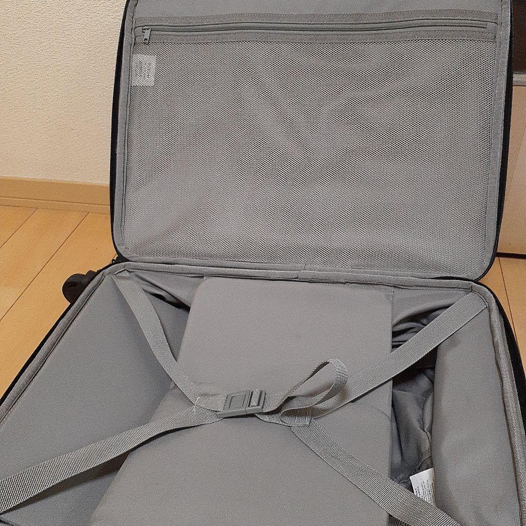 無印良品 キャリーケース　半分の厚みで収納できるソフトキャリー　３６L