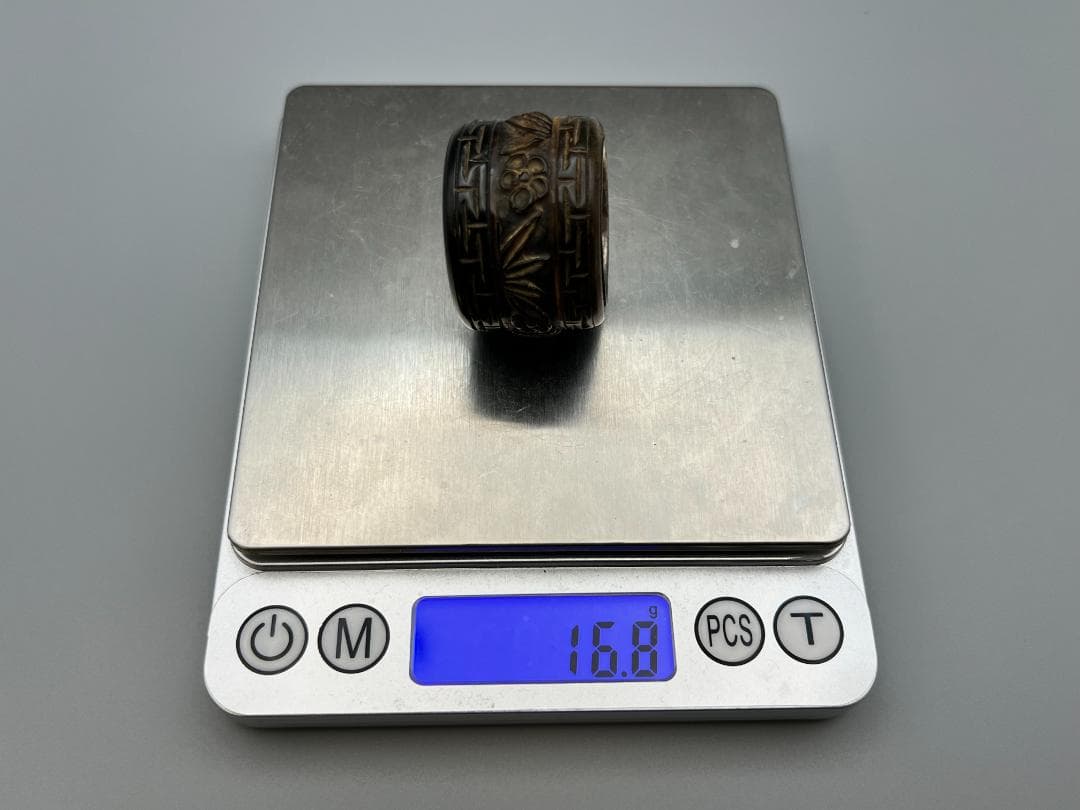 東泰堂専用　角彫　親指リング　斑指　泰昌在銘　竹梅　回字文　手彫　内銀　約17g