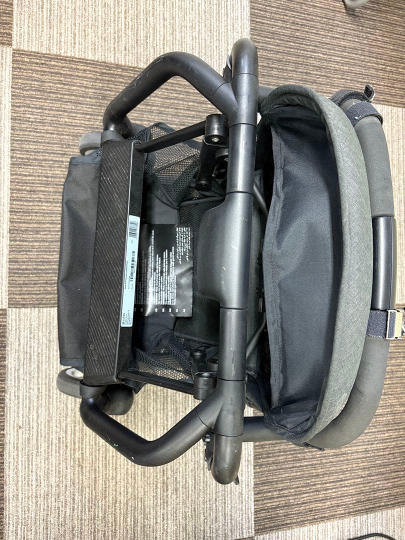 cybex折りたたみ式ベビーカー