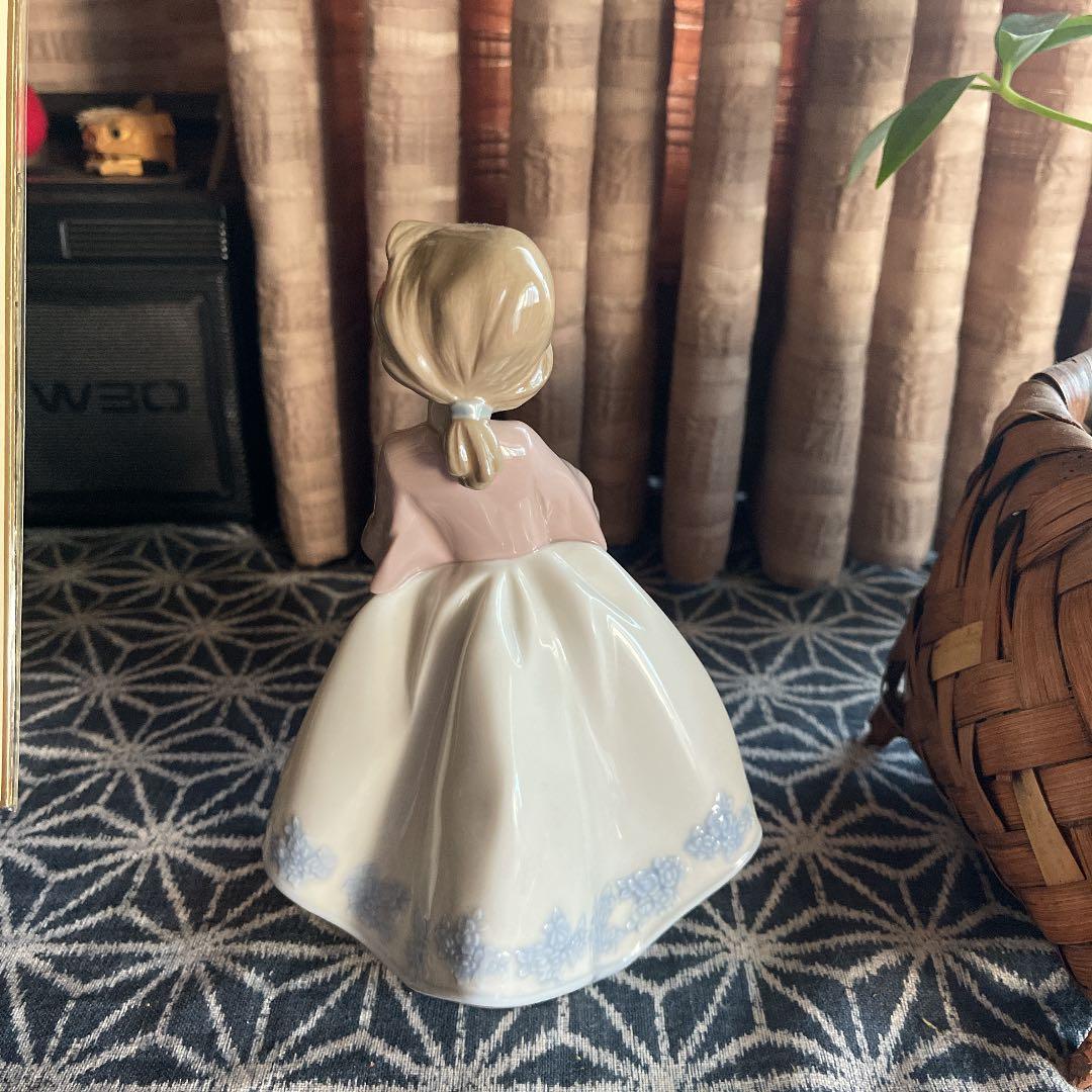 激レア　リヤドロ　LLADRO 少女　置物