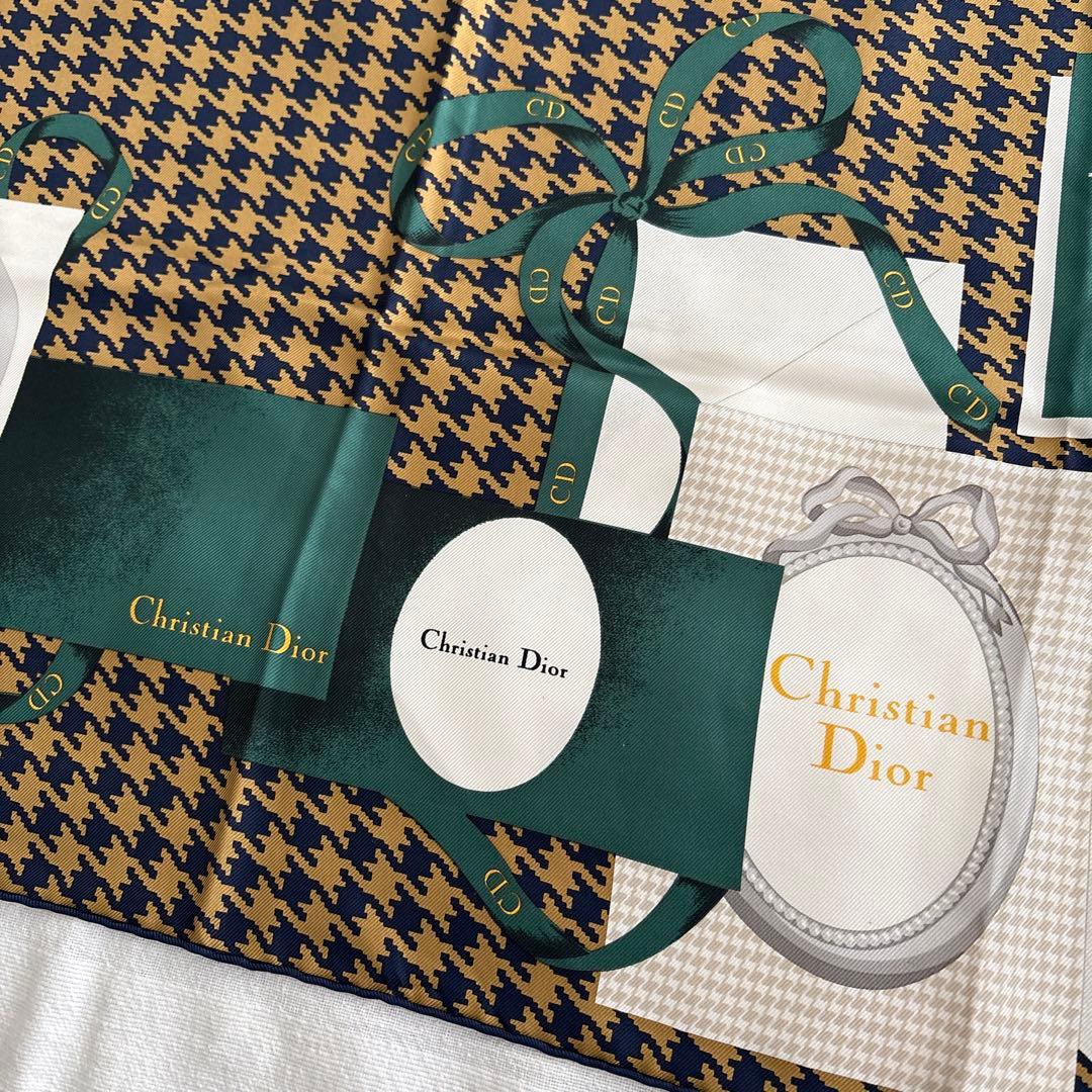 イタリア製　Christian Dior シルク　スカーフ　千鳥格子　ディオール