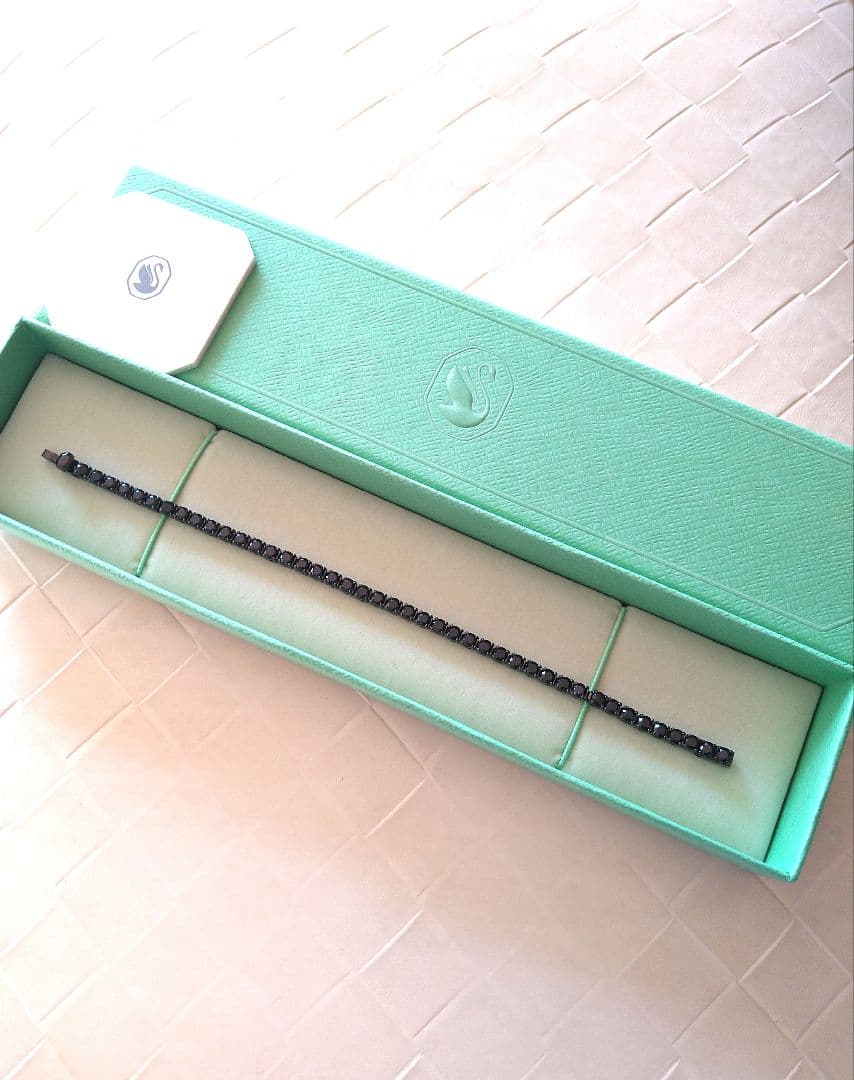 スワロフスキー新品 Matrix Tennis ブレスレット Swarovski