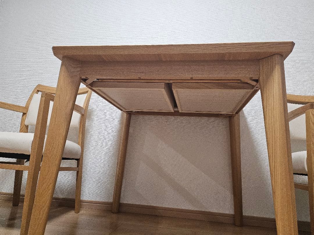 ニトリ木製ダイニングテーブルと椅子2脚セット