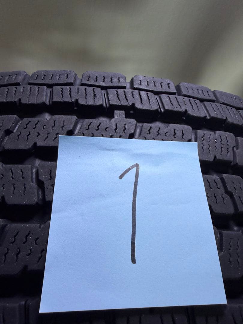 195/80R15 アルミホイール付きスタッドレスタイヤ ４本セットハイエース