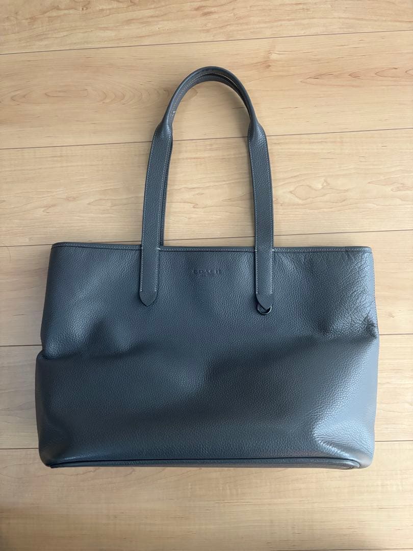 COACH ブラック レザートートバッグ グレーに近い色です