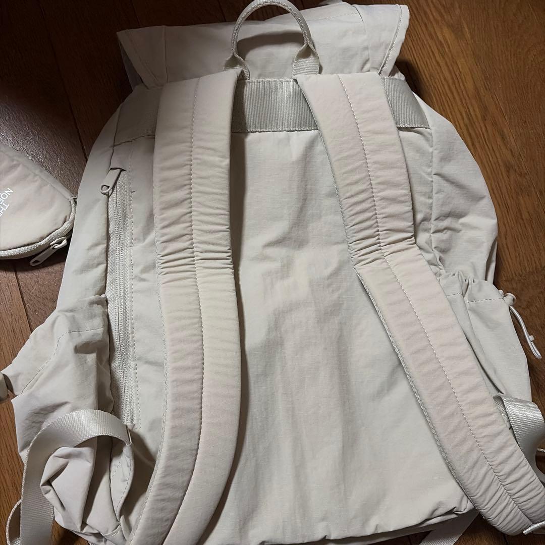 ノースフェイスバッグ BREEZE BACKPACK