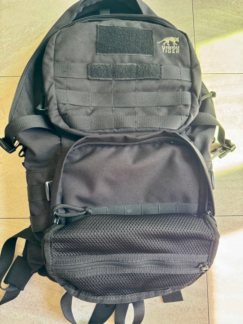 Tasmanian Tiger コンバットパック 22L 黒