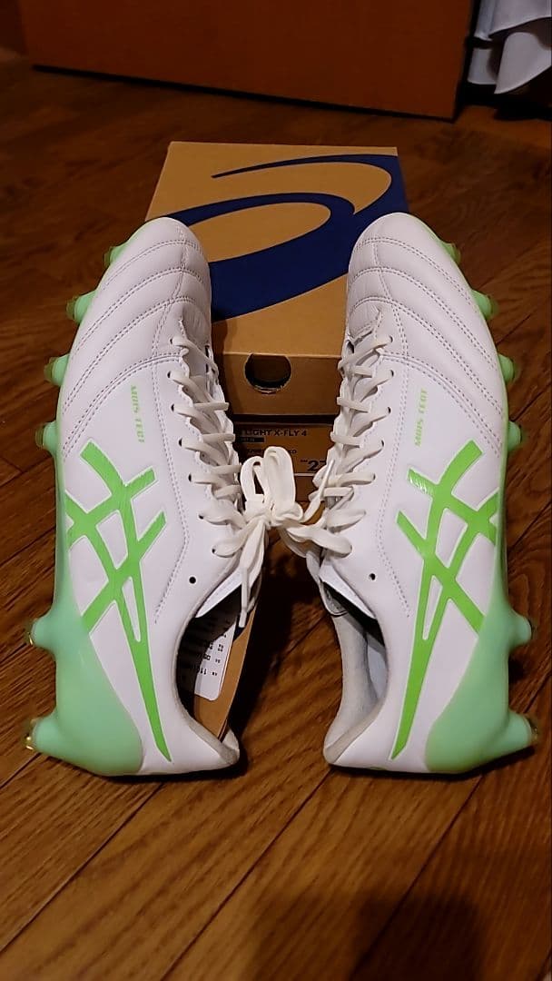 シューズ asics DS LIGHT X-FLY4 WHITE/GREEN 27cm