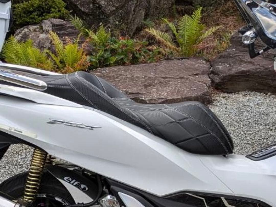 pcx125 jk05ノイワットダンシート 21年式
