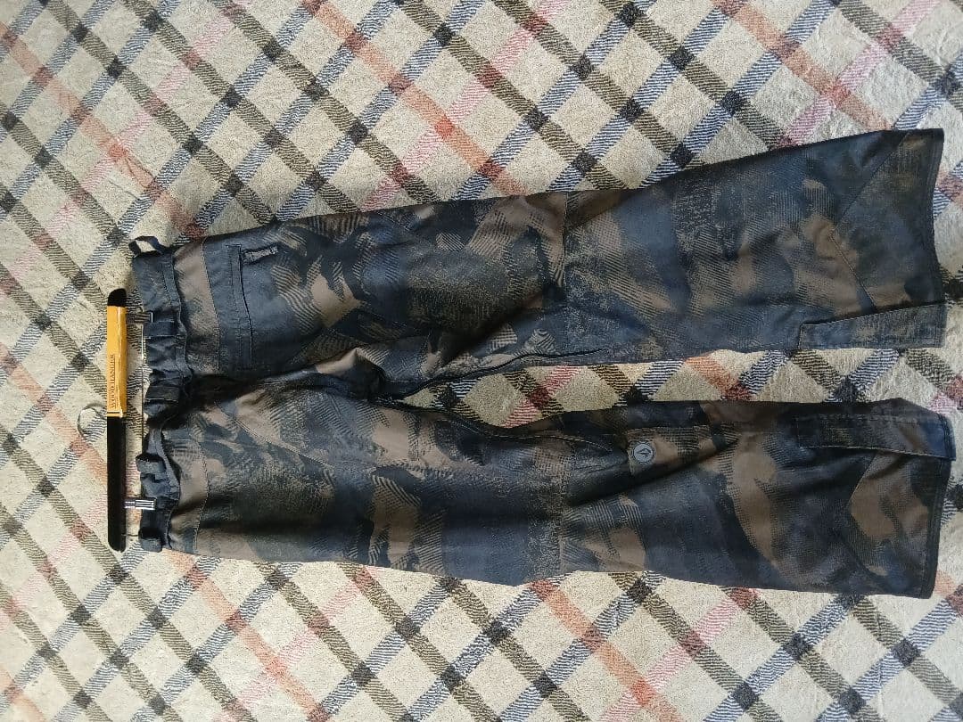 VOLCOM GORE-TEX スノーボードパンツ カモフラージュ