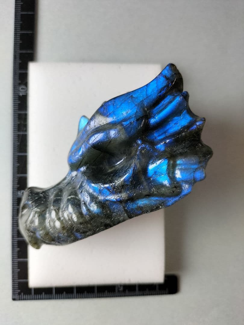 ＹuKaIxcheIページ 龍の頭(ドラゴンヘッド)の 置物です。