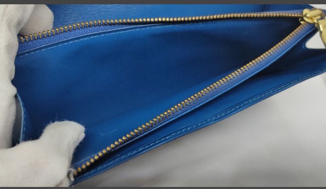 ルイ・ヴィトンエピ 長財布 ブルー ポルトモネ・クレディ M63565