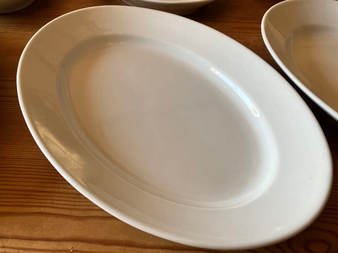 ラポルチェラーナビアンカ　オーバルプレート30×６枚　バラ売り可