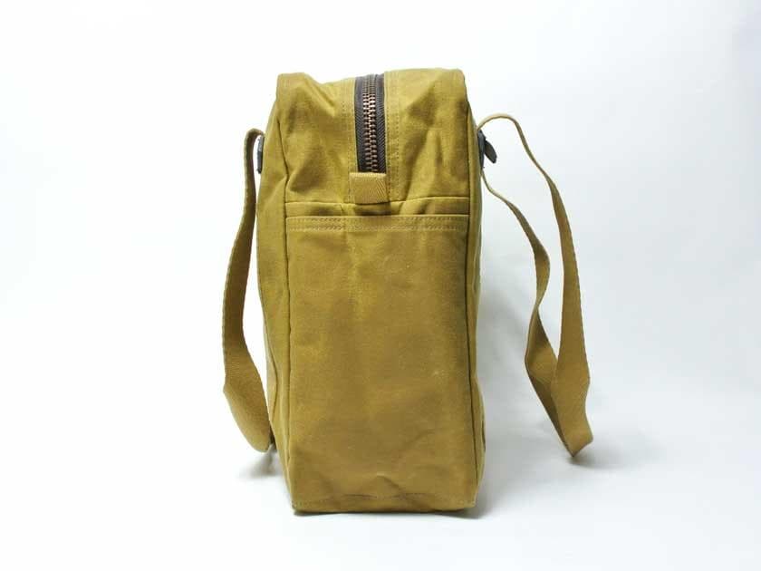 定価7千円引き新品【フィルソン】ティンクロス ジッパートートバッグ・ダークタン