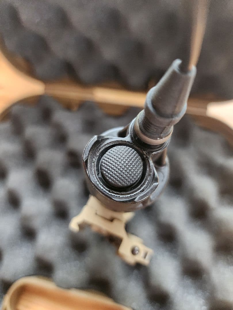SUREFIRE KM3 実物