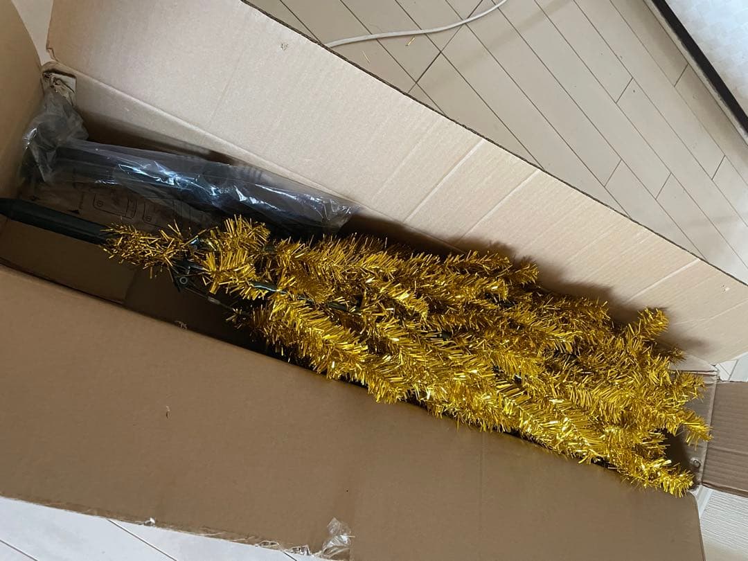 ゴールドクリスマスツリー プラスチック製　150cm