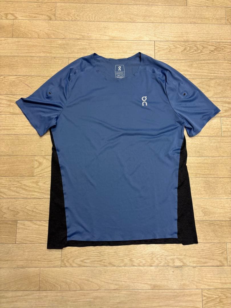 【激アツ】On ランニング 超軽量 Tシャツ
