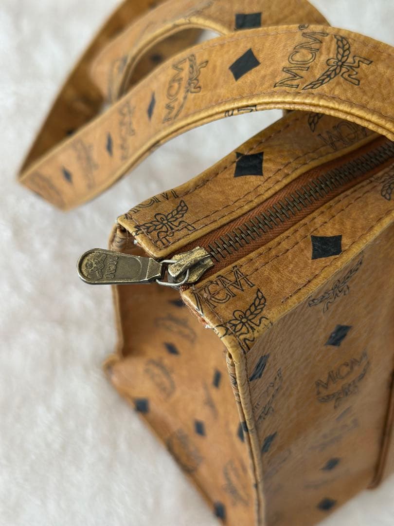 MCM ロゴ　トートバッグ
