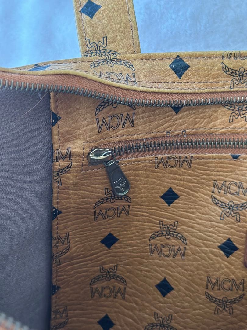 MCM ロゴ　トートバッグ
