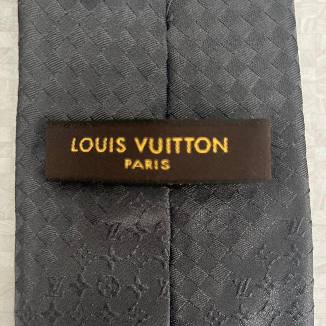 Louis Vuitton ルイ・ヴィトン　ダークグレー　モノグラム ネクタイ