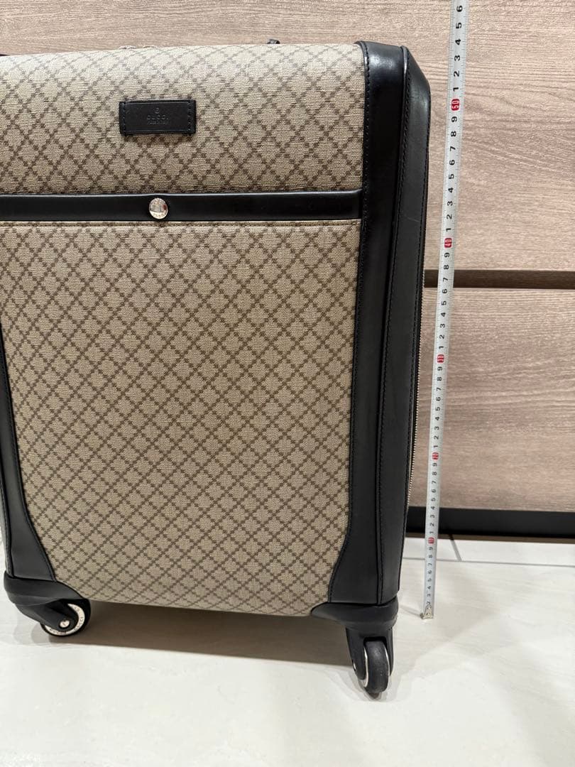 GUCCI ダイヤモンドパターン キャリーケース