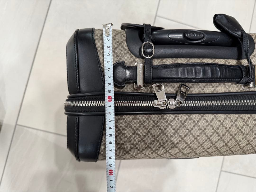 GUCCI ダイヤモンドパターン キャリーケース