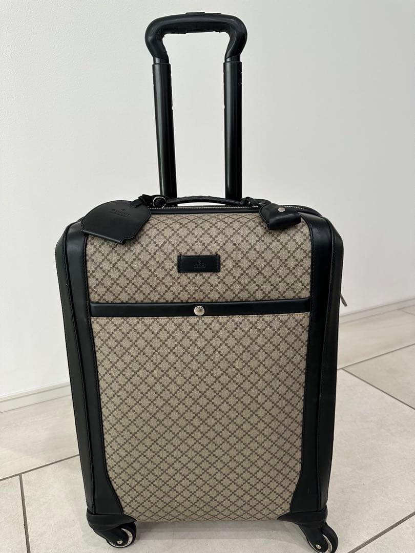 GUCCI ダイヤモンドパターン キャリーケース