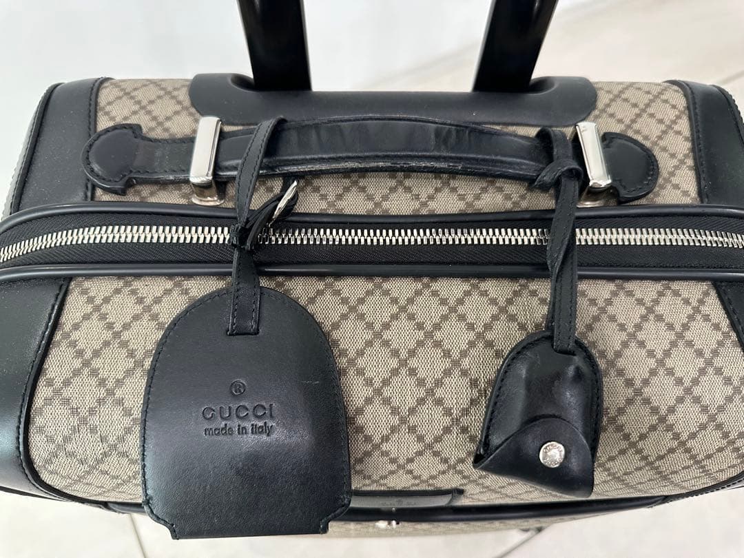 GUCCI ダイヤモンドパターン キャリーケース