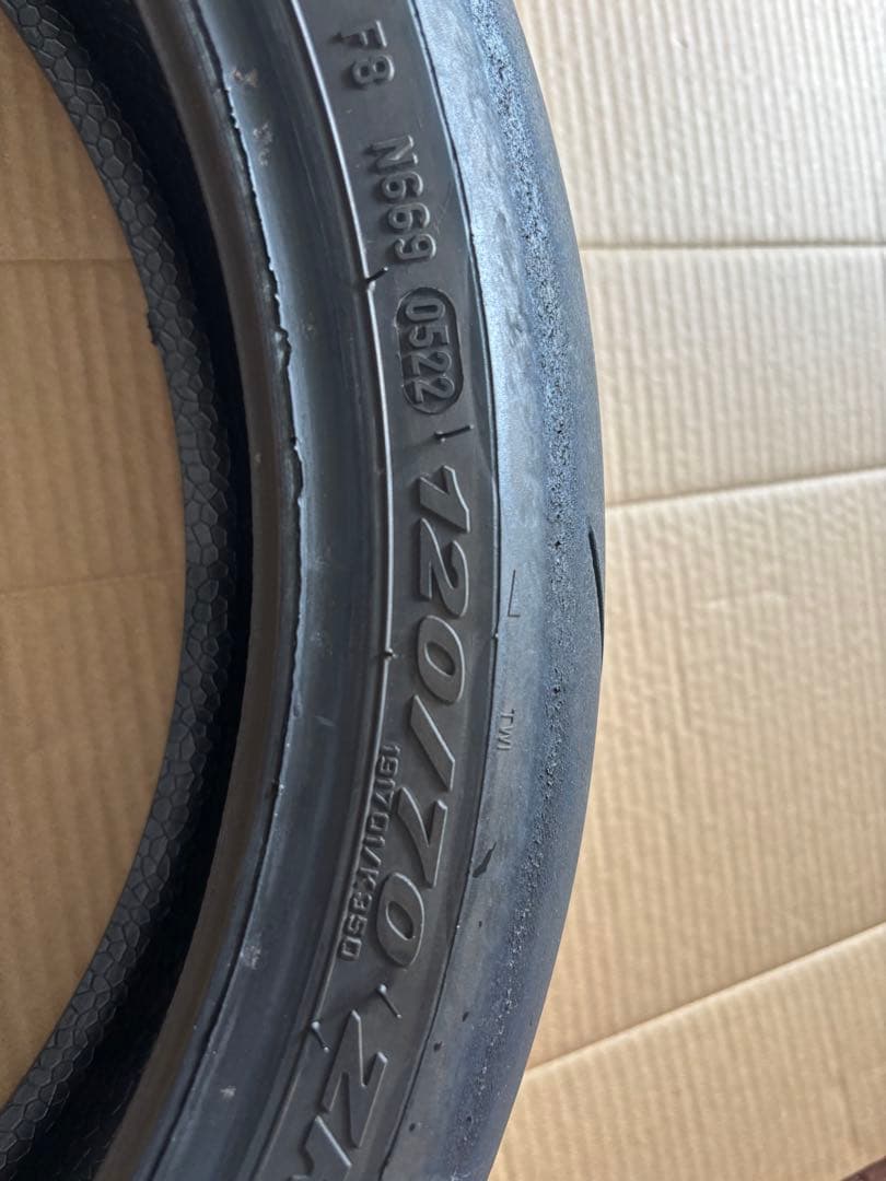 【中古バイクタイヤ】ピレリ・スーパーコルサ ・SP/V2 前後セット